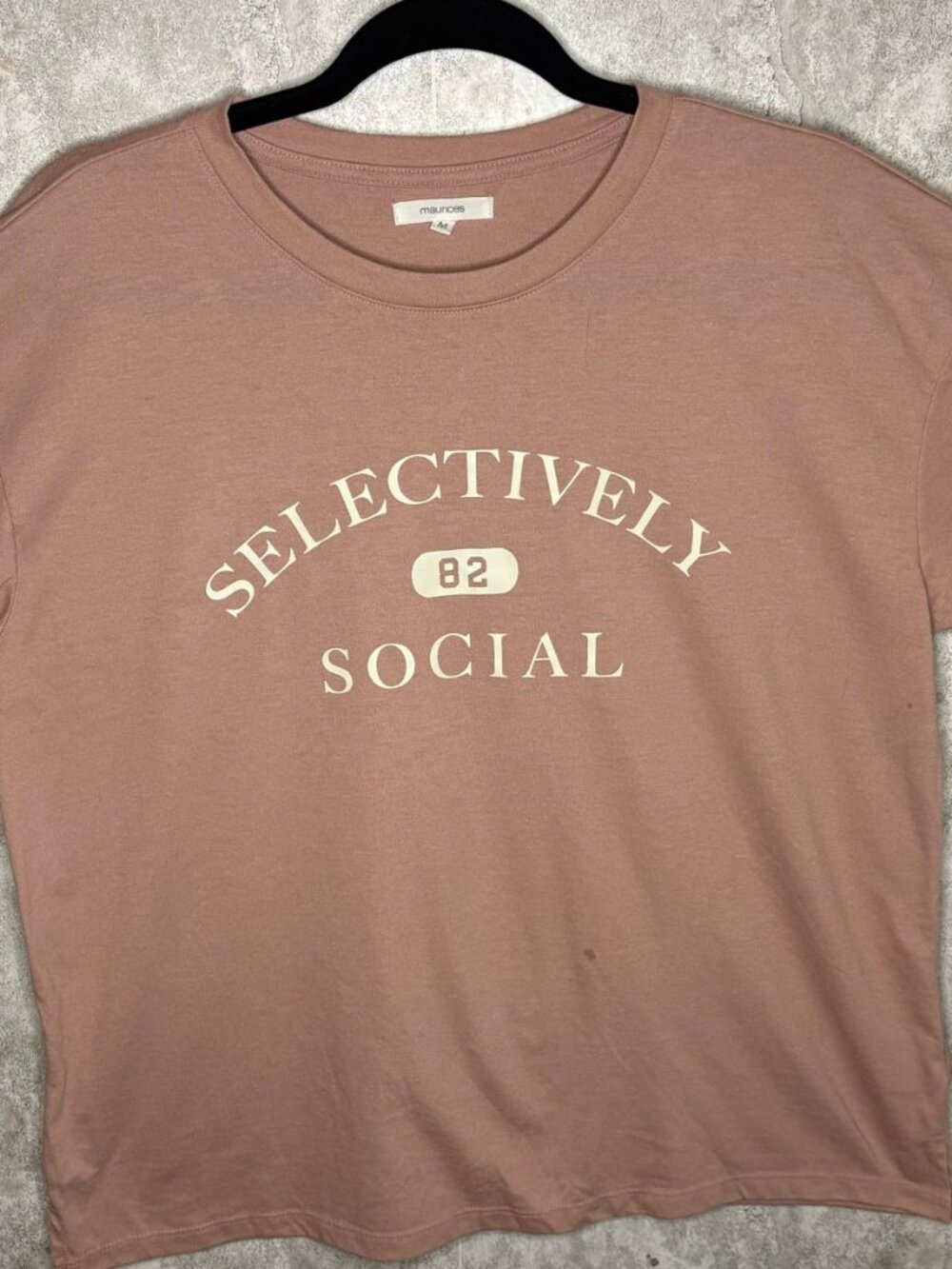 Maurices "Selectively Social" Relaxed Fit Tee | Size Medium